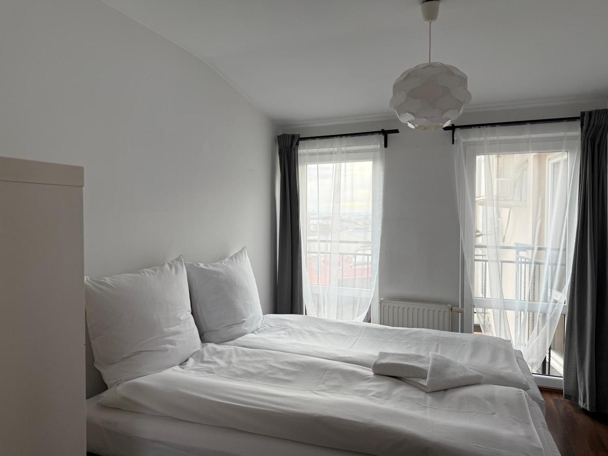 Corner House Residence Krasków Εξωτερικό φωτογραφία